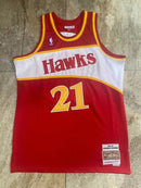 Regata NBA Atlanta Hawks Mitchell & Ness Authentic Wilkins 21 - Vermelha e Branca