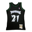 Regata NBA Retrô Timberwolves Mitchell & Ness Authentic Garnett 21 - Preta