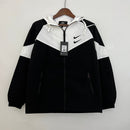 Corta-vento Nike 23/24 - Preto e Branco Double Swoosh