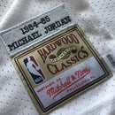 Regata NBA Chicago Bulls Retrô 1984-1985 Mitchell & Ness Authentic Jordan 23 - Branca