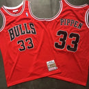 Regata NBA Chicago Bulls Retrô 1997 - 1998 Mitchell & Ness Authentic Pippen 33 - Vermelha