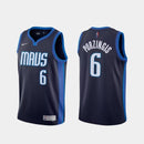 Regata NBA Dallas Mavericks Earned Edition 20/21 Nike Authentic Swingman Porzingis 6 - Azul